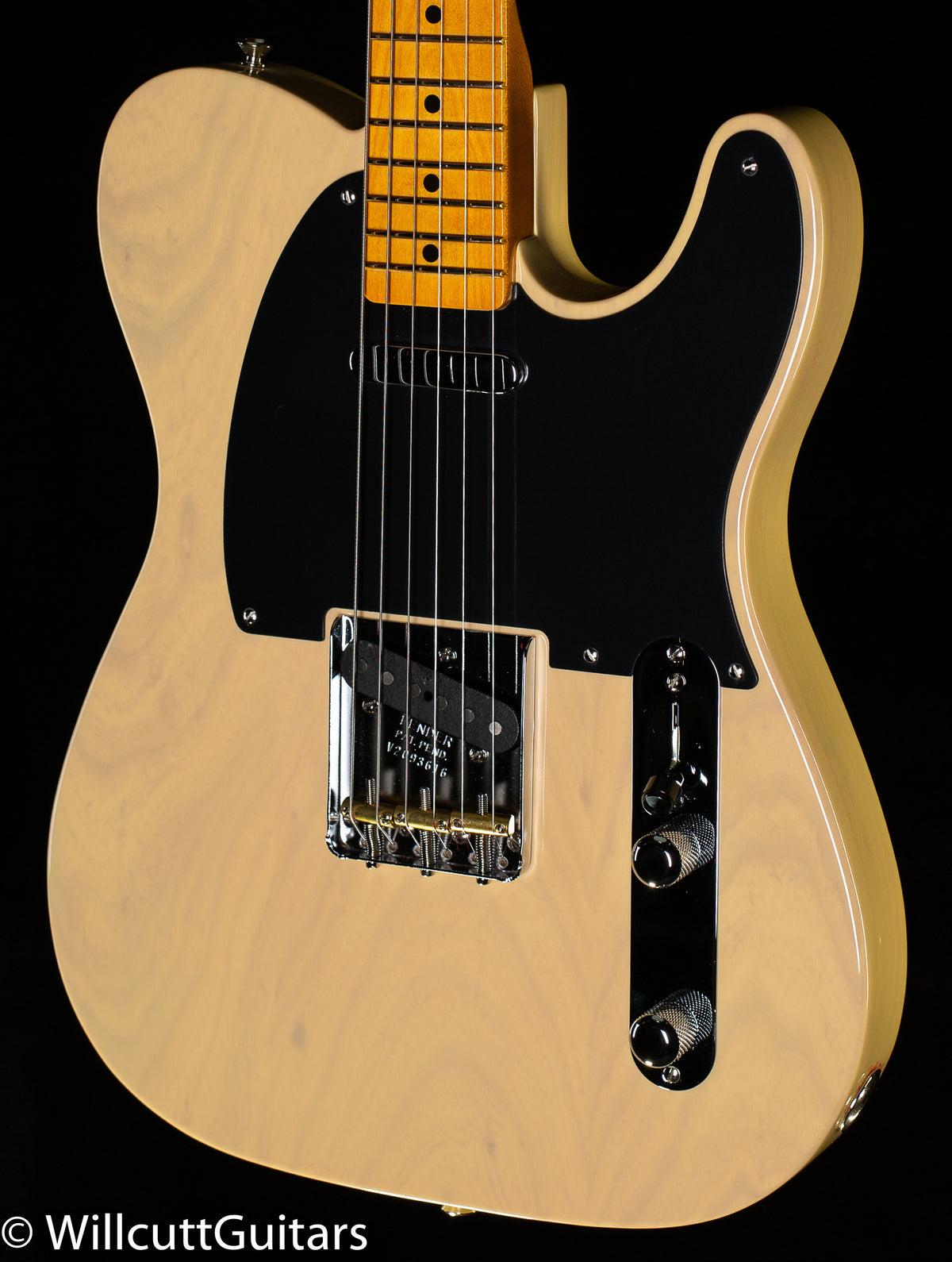 Fender 70th Anniversary Broadcaster Blackguard Blonde Maple Fingerboard