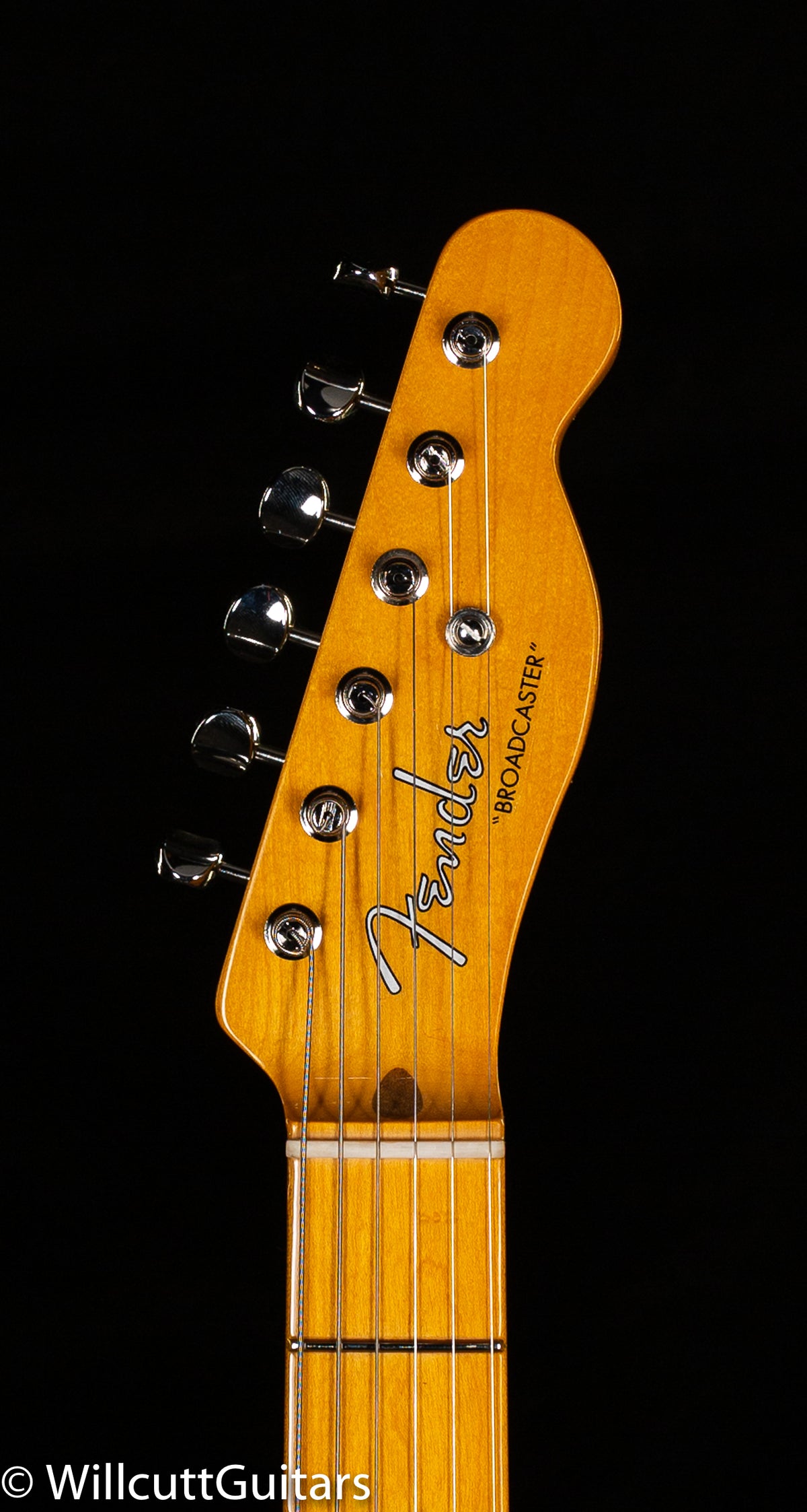 Fender 70th Anniversary Broadcaster Blackguard Blonde Maple Fingerboard