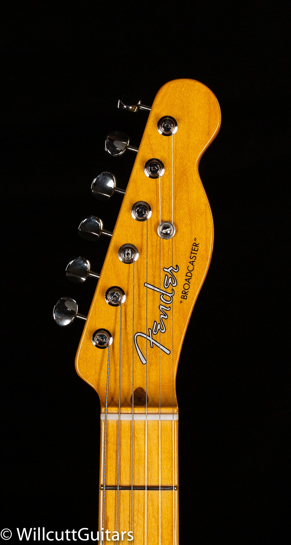 Fender 70th Anniversary Broadcaster Blackguard Blonde Maple Fingerboard
