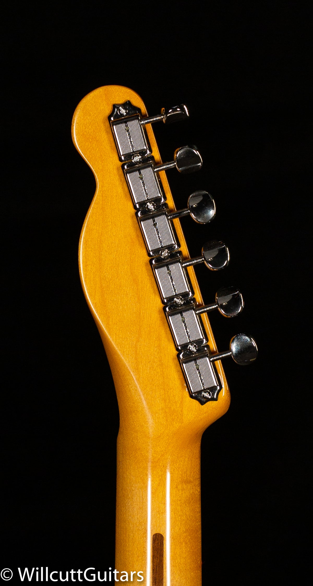 Fender 70th Anniversary Broadcaster Blackguard Blonde Maple Fingerboard