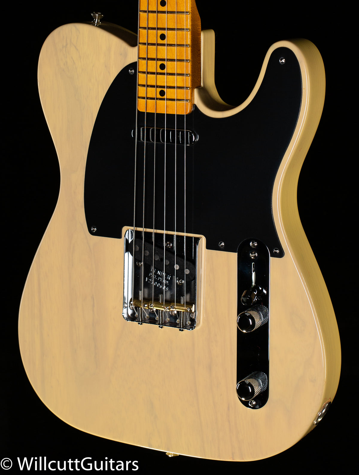 Fender 70th Anniversary Broadcaster Blackguard Blonde Maple Fingerboard