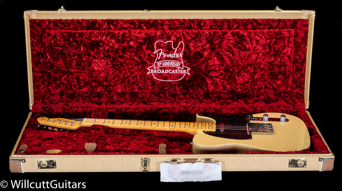 Fender 70th Anniversary Broadcaster Maple Fingerboard Blackguard Blonde (120)