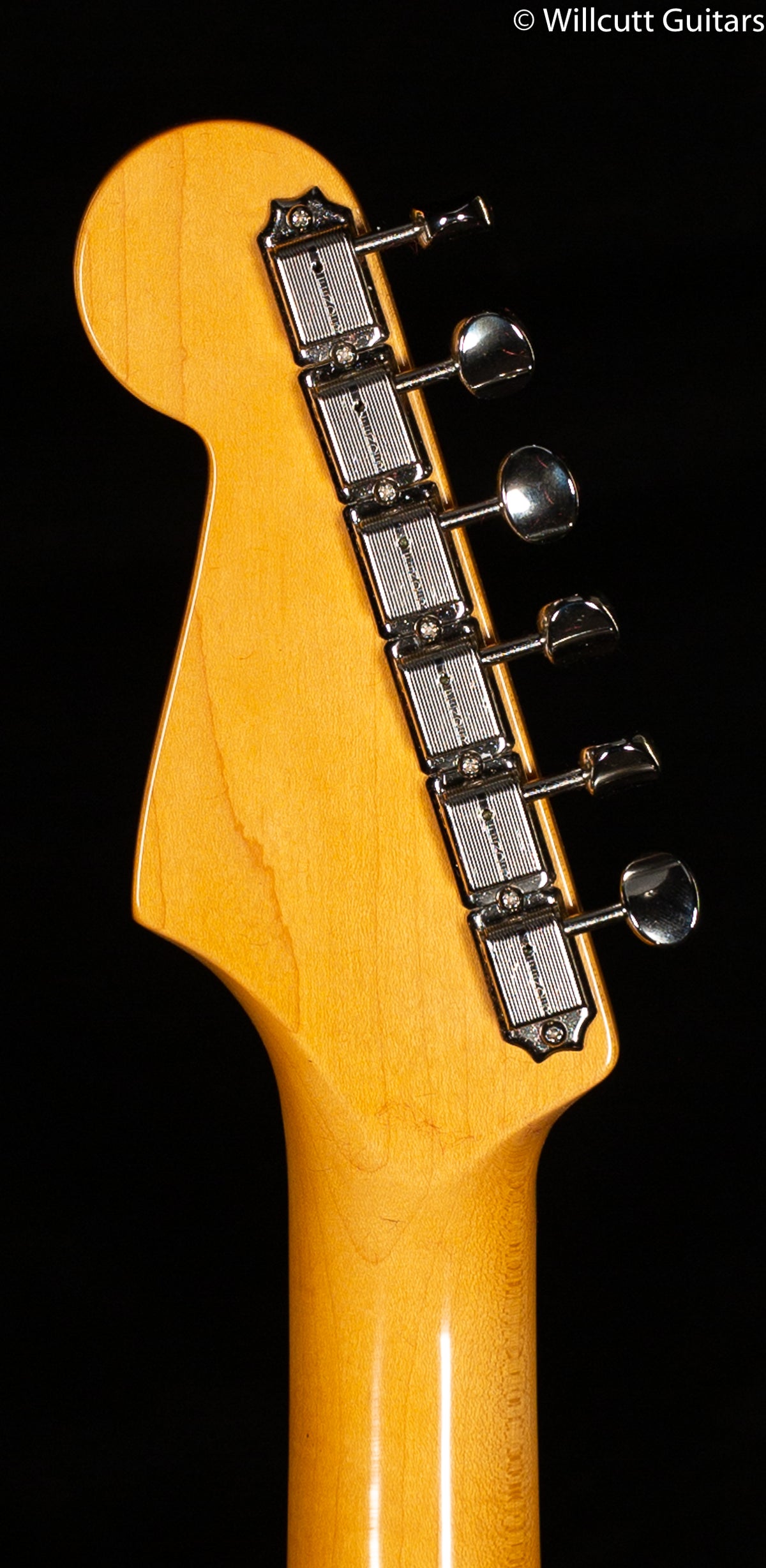 DEMO Fender American Original &#39;60s Stratocaster 3-Color Sunburst