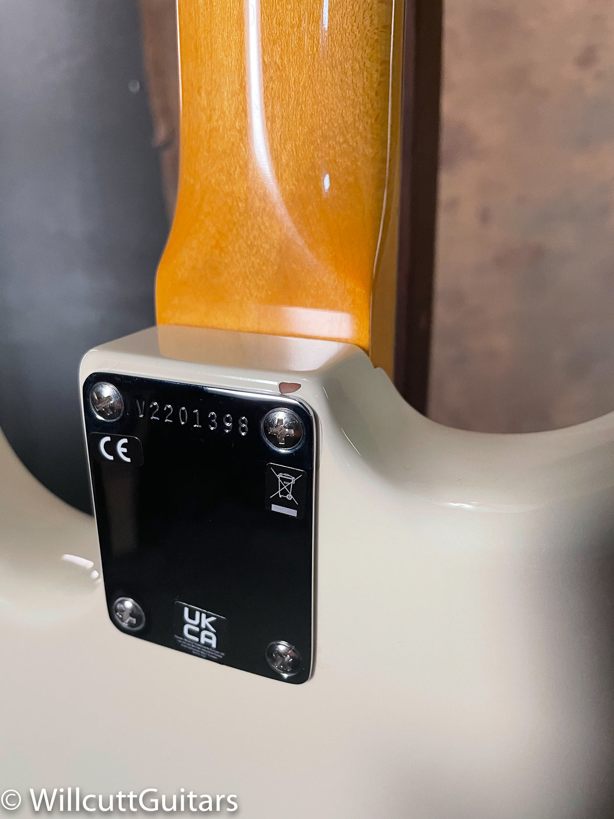 DEMO Fender American Original &#39;60s Stratocaster Rosewood Fingerboard Olympic White (398)