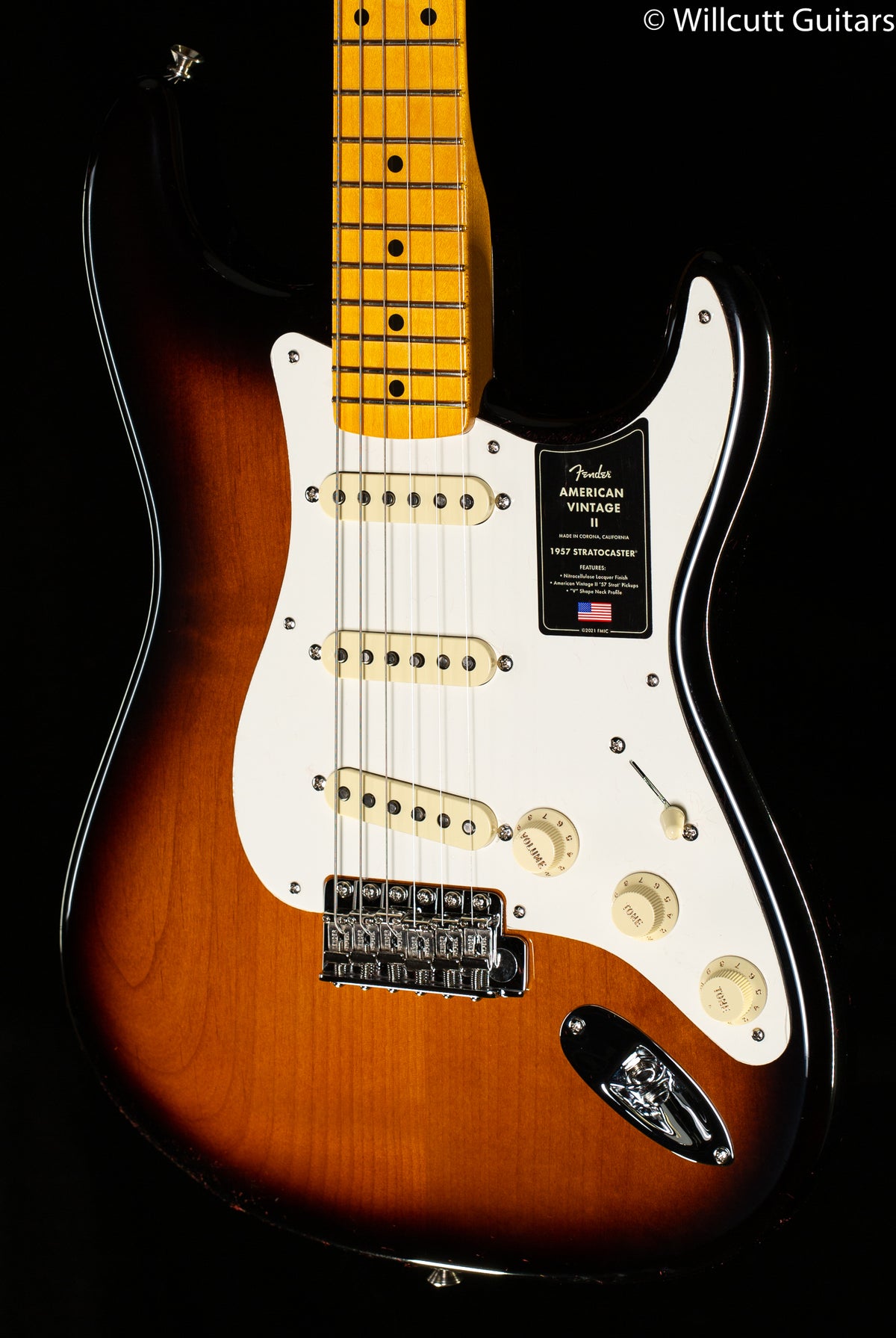 Fender American Vintage II 1957 Stratocaster Maple Fingerboard 2-Color Sunburst (834)