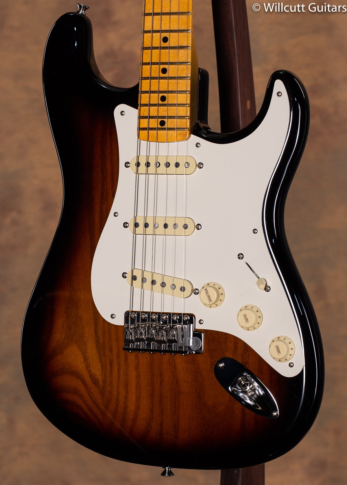 Fender Stories Collection Eric Johnson 1954 &quot;Virginia&quot; Stratocaster USED