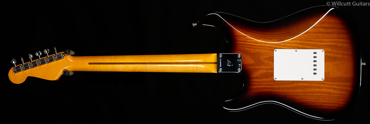 Fender Eric Johnson Virginia Stratocaster 2-Tone Sunburst