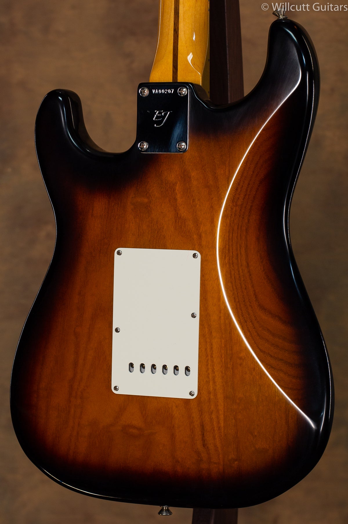 Fender Eric Johnson Virginia Stratocaster 2-Tone Sunburst USED