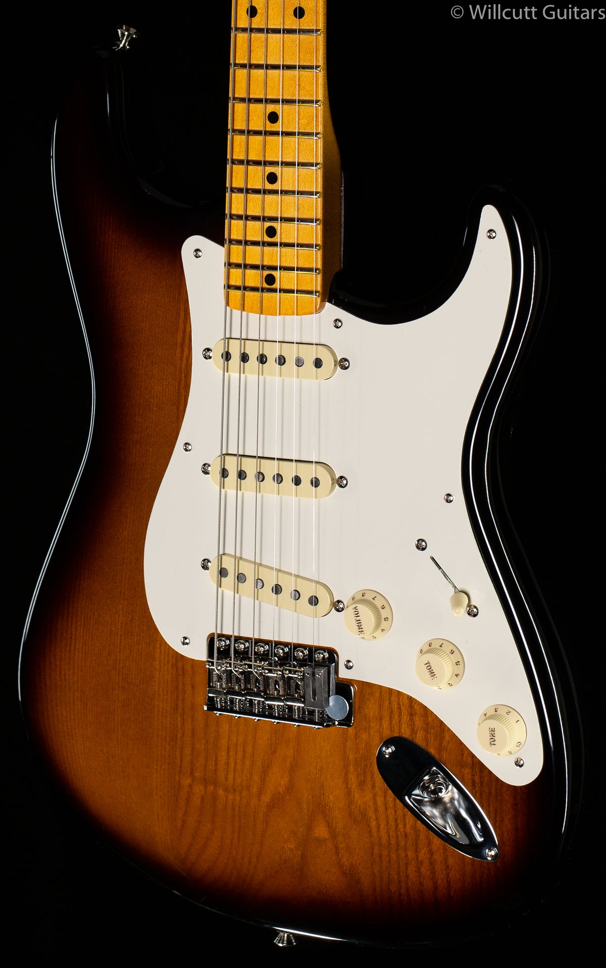 Fender Eric Johnson Virginia Stratocaster 2-Tone Sunburst