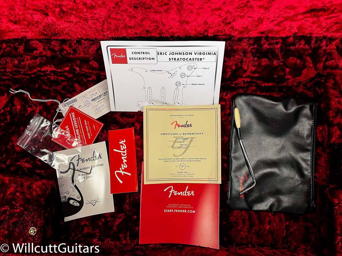 Fender Stories Collection Eric Johnson 1954 “Virginia” Stratocaster 2-Color Sunburst (133)