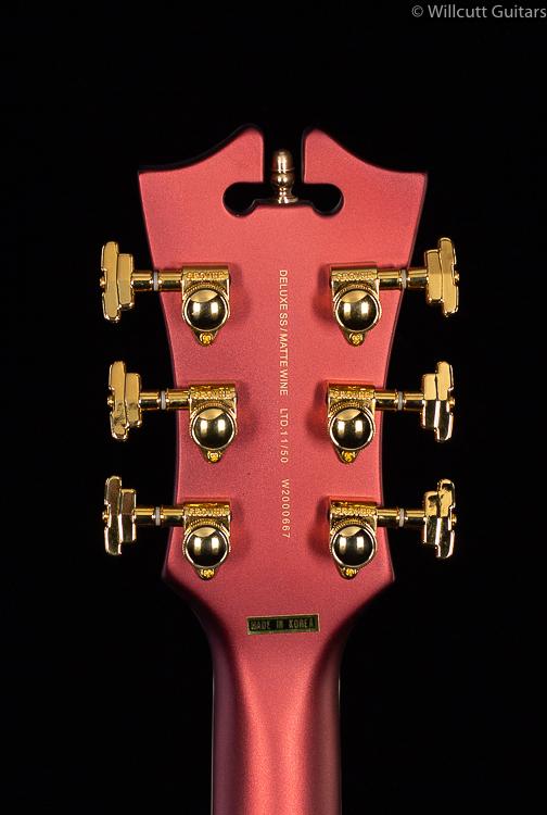 The Benefits of Locking Tuners and How to Use Them - D'Angelico Guitars