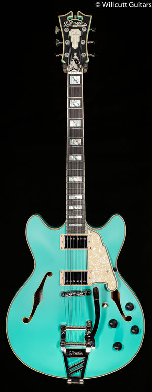 D'Angelico Deluxe DC Limited Edition Matte Surf Green