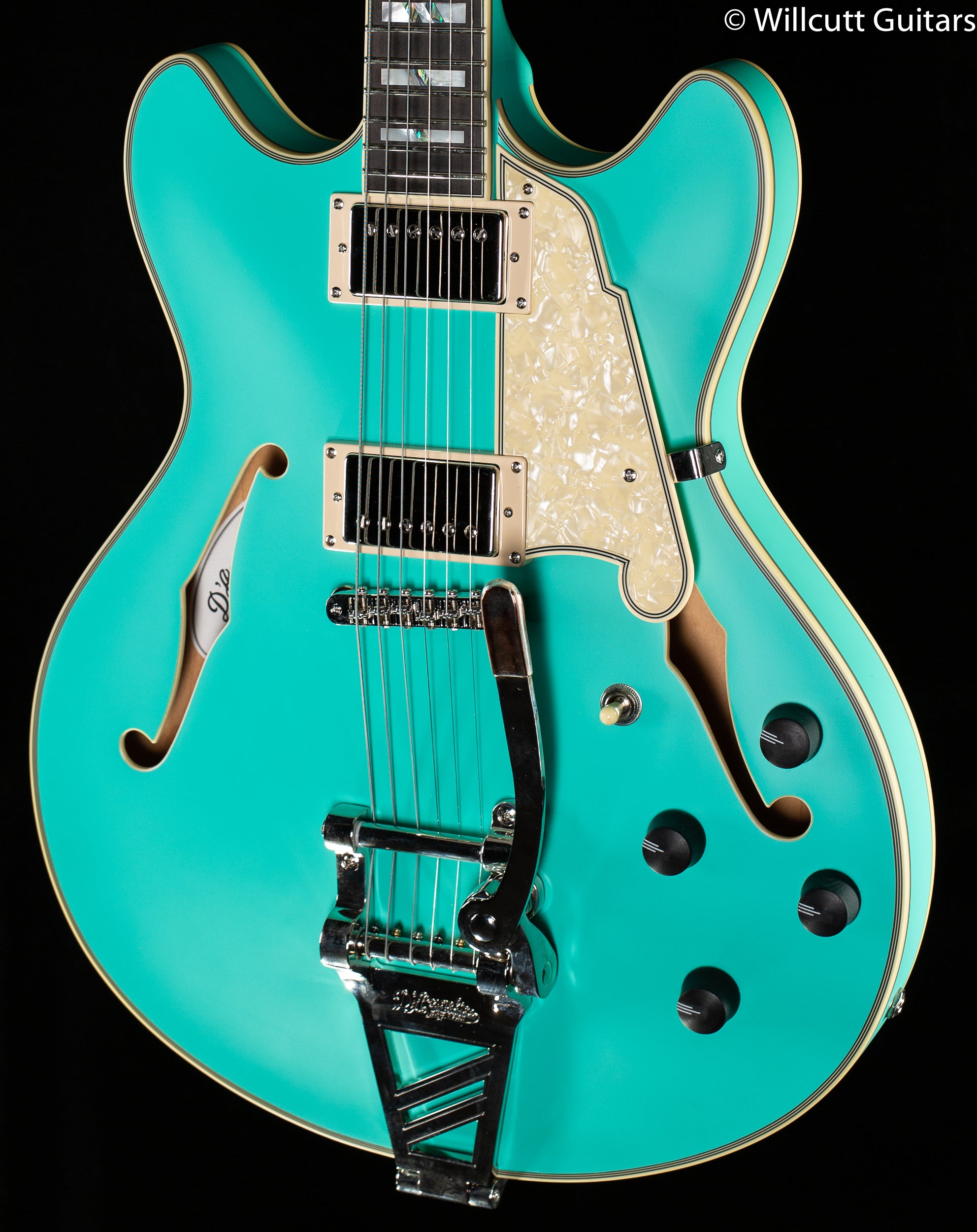 D'Angelico Deluxe DC Limited Edition Matte Surf Green - Willcutt 