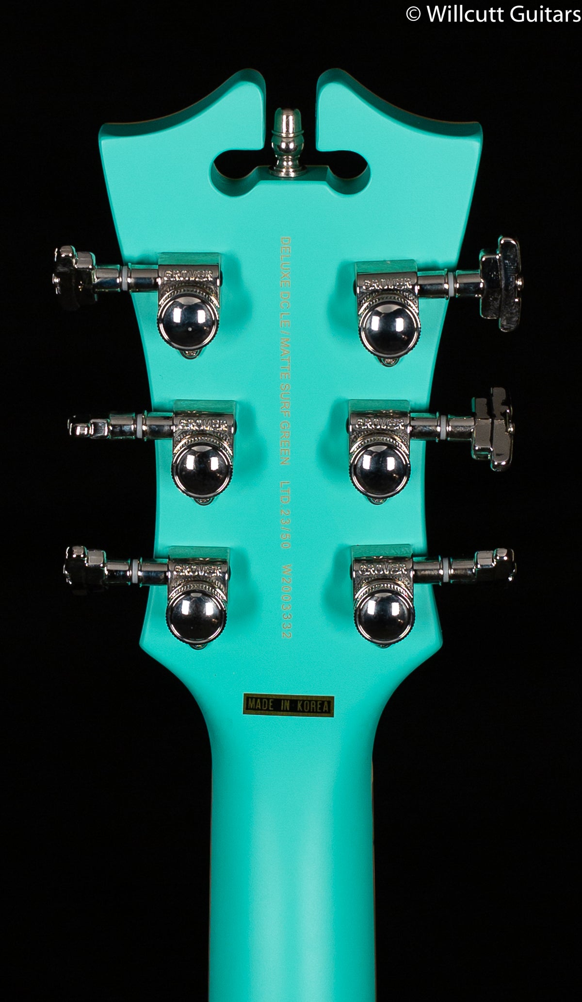 D&#39;Angelico Deluxe DC Limited Edition Matte Surf Green