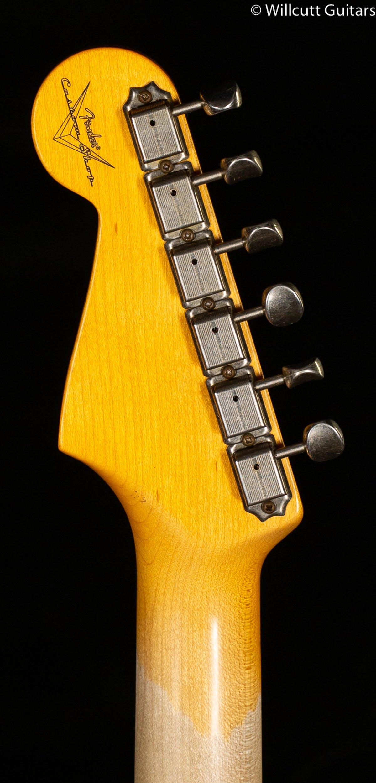 Fender Custom Shop Postmodern Strat Journeyman Relic, Rosewood Fingerboard, Aged Olympic White (806)