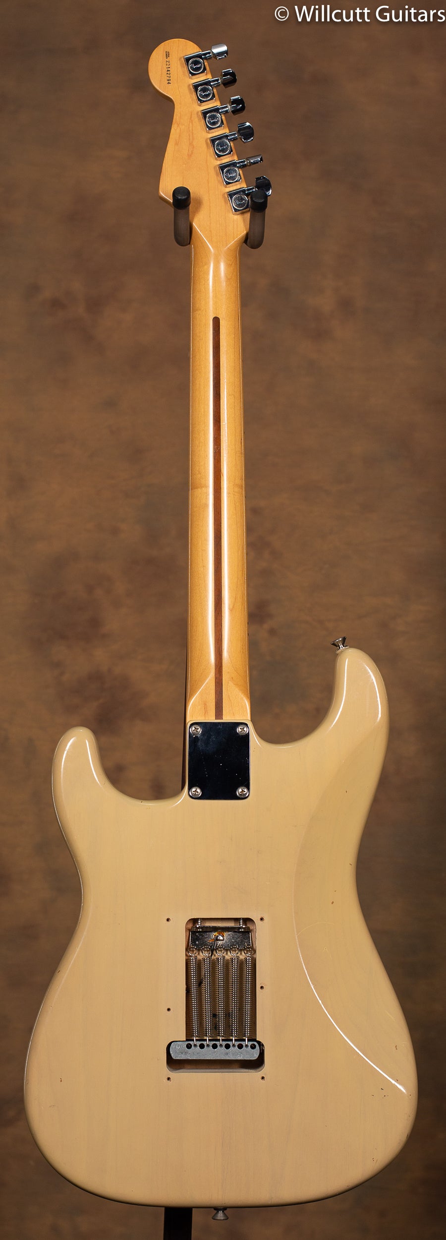 Fender Highway One Stratocaster Maple Honey Blonde USED