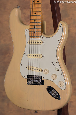 Fender Highway One Stratocaster Maple Honey Blonde USED